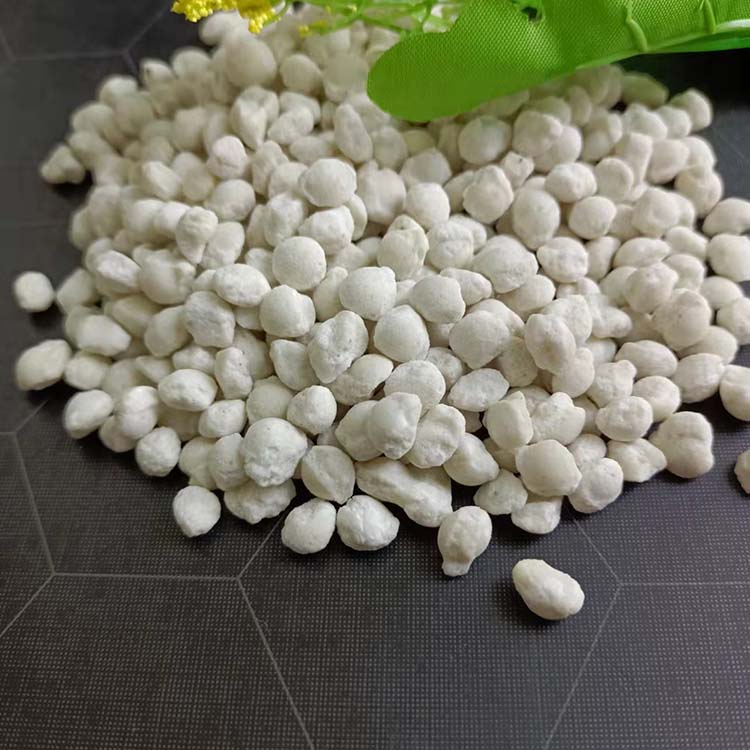 融雪剂是怎样将雪迅速溶化的?